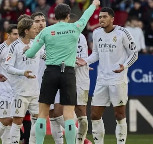 ريال مدريد-بيلينجهام مهدد بالإيقاف 12 مباراة بعد البطاقة الحمراء