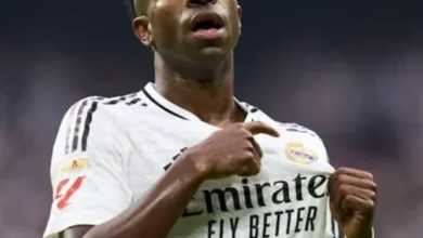 فينيسيوس ينتظر رد ريال مدريد وسط عرض بقيمة مليار يورو