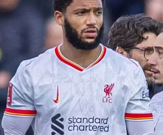 ليفربول ضد إيفرتون-مدافع ليفربول سيغيب عن ديربي ميرسيسايد