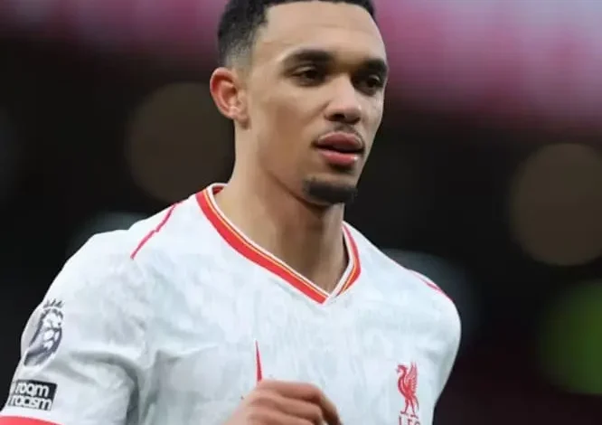 ألكسندر أرنولد يوقع عقدًا مبدئيًا مع ريال مدريد