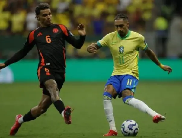 البرازيل - كولومبيا 2-1: رافينيا وفينيسيوس ينقذان البرازيل