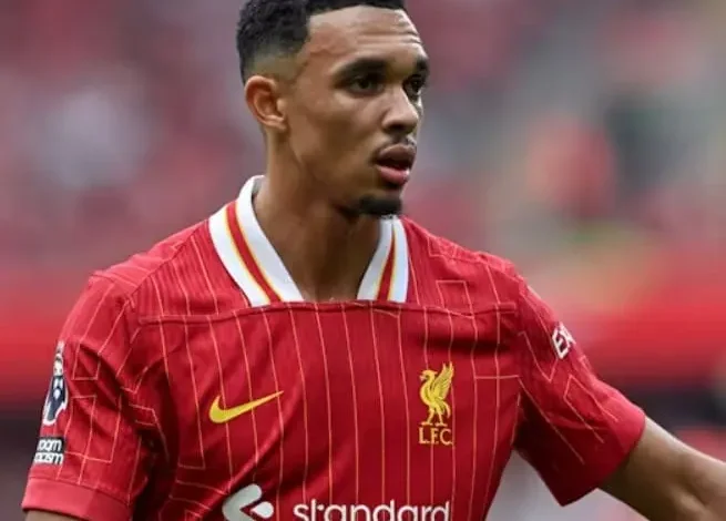 ريال مدريد يريد ألكسندر أرنولد