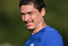 ما هي القنوات الناقلة لمباراة الهلال والأخدود