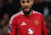 غيابات مانشستر يونايتد ضد ليفربول: عودة نصير مزراوي وغياب مارتينيز