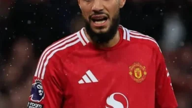 غيابات مانشستر يونايتد ضد ليفربول: عودة نصير مزراوي وغياب مارتينيز