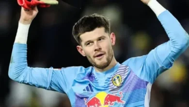 إنتر ميلان و ميلان يتطلعان إلى صفقة تضم حارس مرمى ليدز يونايتد