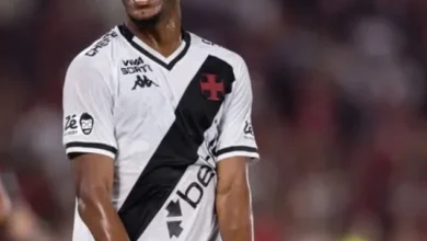 صفقات برشلونة 2026: توصل إلى اتفاق مع رايان ,من هو اللاعب رايان فيتور؟