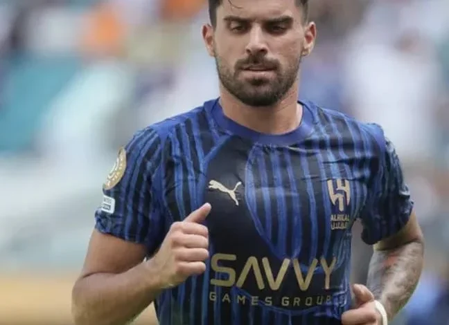 القنوات الناقلة لمباراة الهلال والخلود وموعد مباراة الهلال