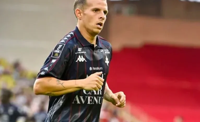 موعد والقنوات الناقلة لمباراة باريس سان جيرمان وميتز