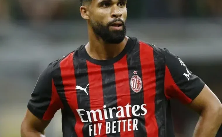 القنوات الناقلة لمباراة ميلان وساسولو اليوم والموعد