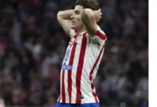 صفقات برشلونة 2026 : جوليان ألفاريز يفضل برشلونة